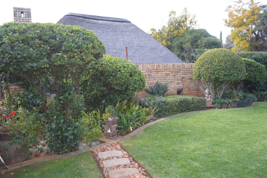 6 Bedroom Property for Sale in Doringkruin North West